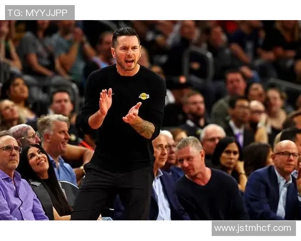 湖人队主教练表示球队正在进行重组,目标总冠军 湖人队主教练表示球队正在进行重组,目标总冠军